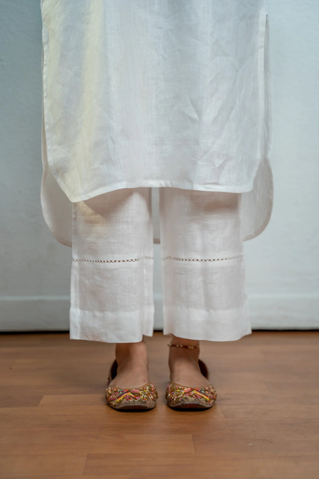 Ivory White Linen Embroidered Kurti Set 2pcs