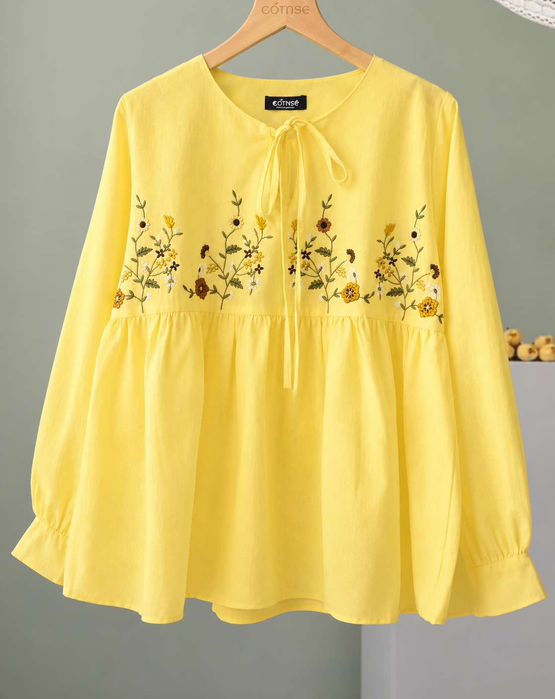 Liiyana Floral Embroidered Tunic Top